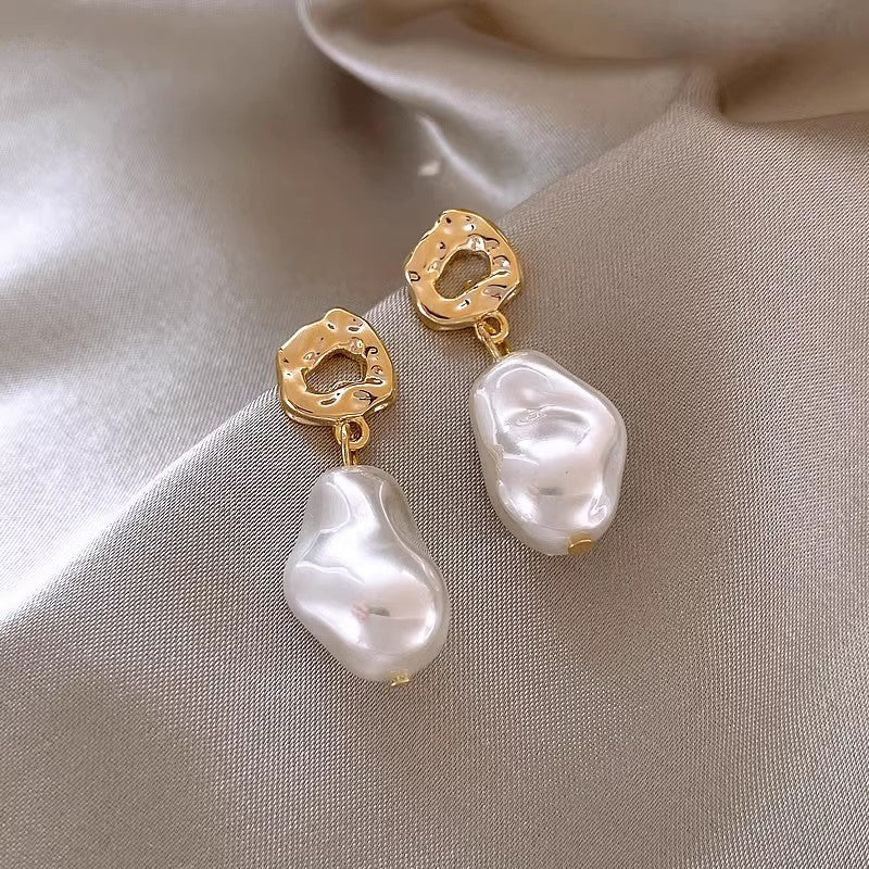 Wholesale  Baroque Special-Shaped Pearl Earrings