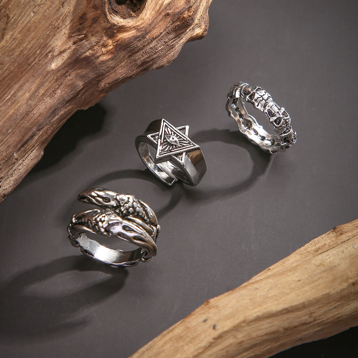 Wholesale European American Retro Six-Pointed Star Men' s Ring and Bracelet Set Alloy Electroplated Boutique Resale
