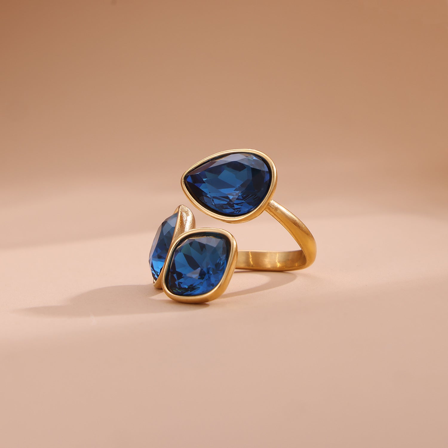 Wholesale Colorful titanium steel 18K gold-plated open water droplet square ring