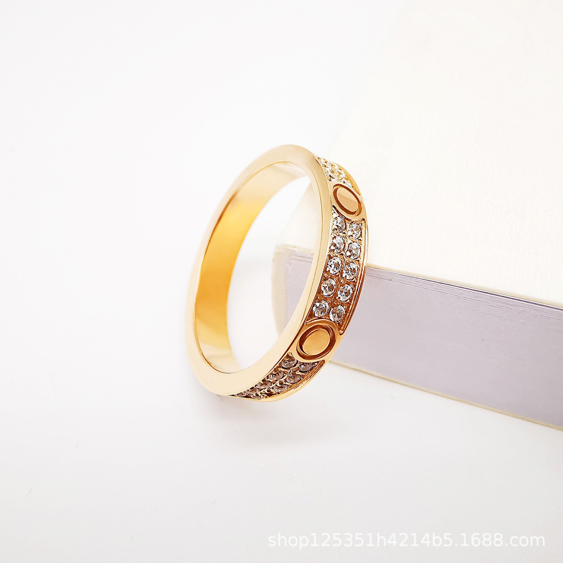 Wholesale Fashion Titanium Steel Starry Rose Gold Diamond-Encrusted Couple Ring Jewelry Accessory