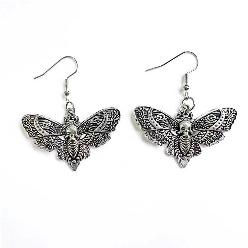 Wholesale Retro Skull Butterfly Pendant Necklace Stylish  Animal Jewelry For Party Wear