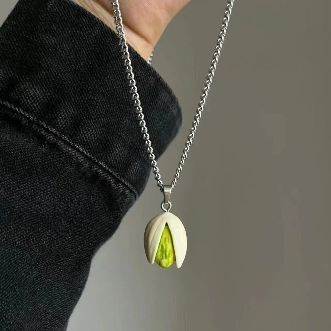 Wholesale White Snowman Button Necklace Christmas Sweater Chain