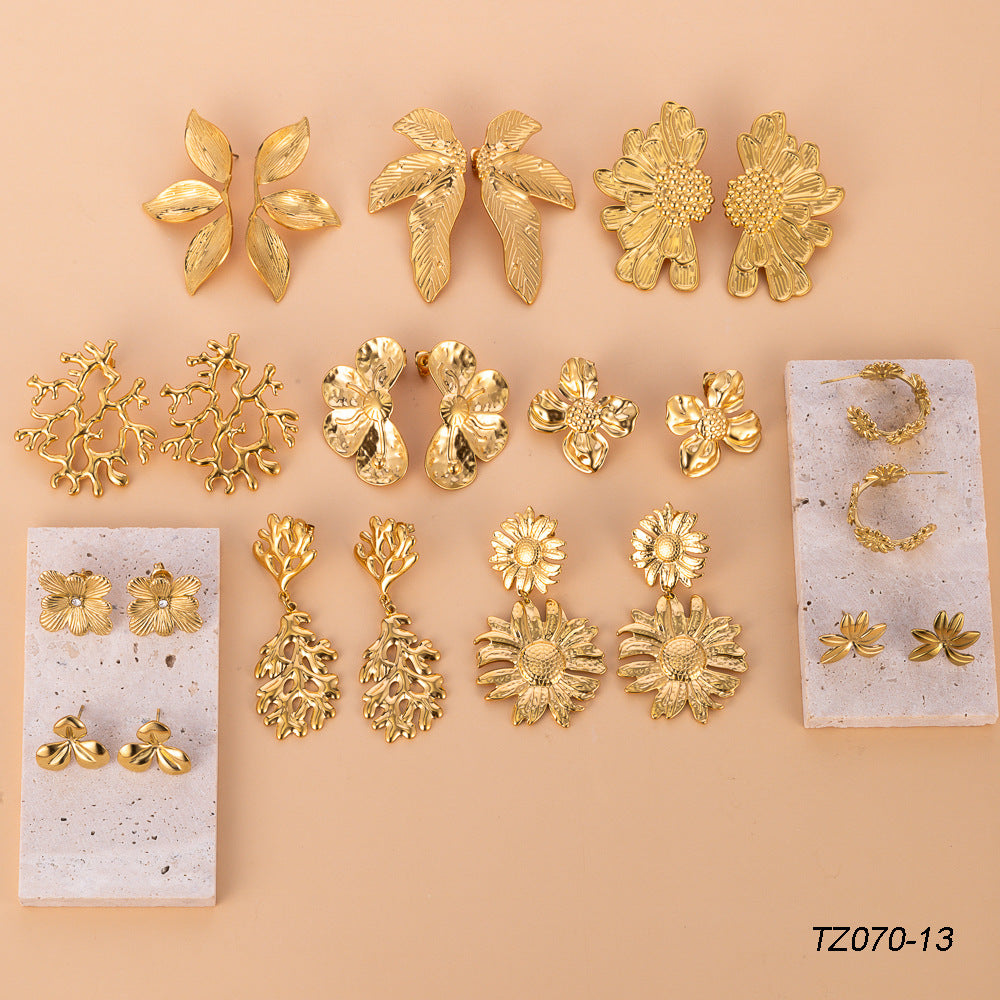 Wholesale retro  titanium steel fashion ladies flower earrings