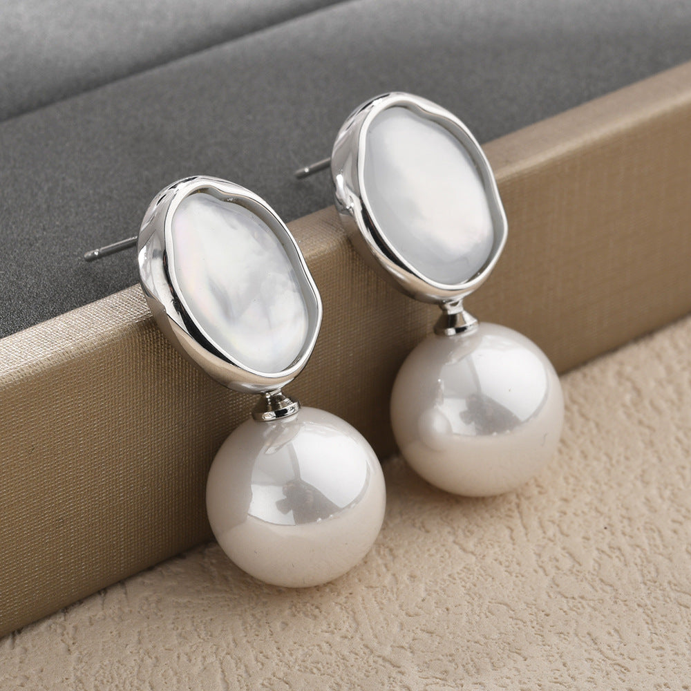 Wholesale Vintage pearl earrings light luxury ear pins earrings