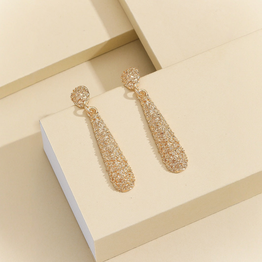 Wholesale Trendy Gold Electroplated Alloy Water Drop Irregular Earrings For Women Chic Jewelry Accessory For Resale