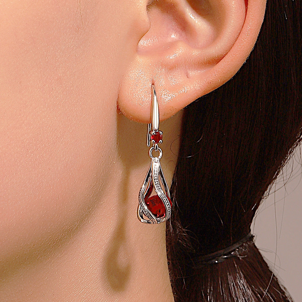 Wholesale Alloy Inlaid Zircon Drop Earrings Water Drop Hollow Rotating Design Fashion Jewelry Accessory For Bridal Party