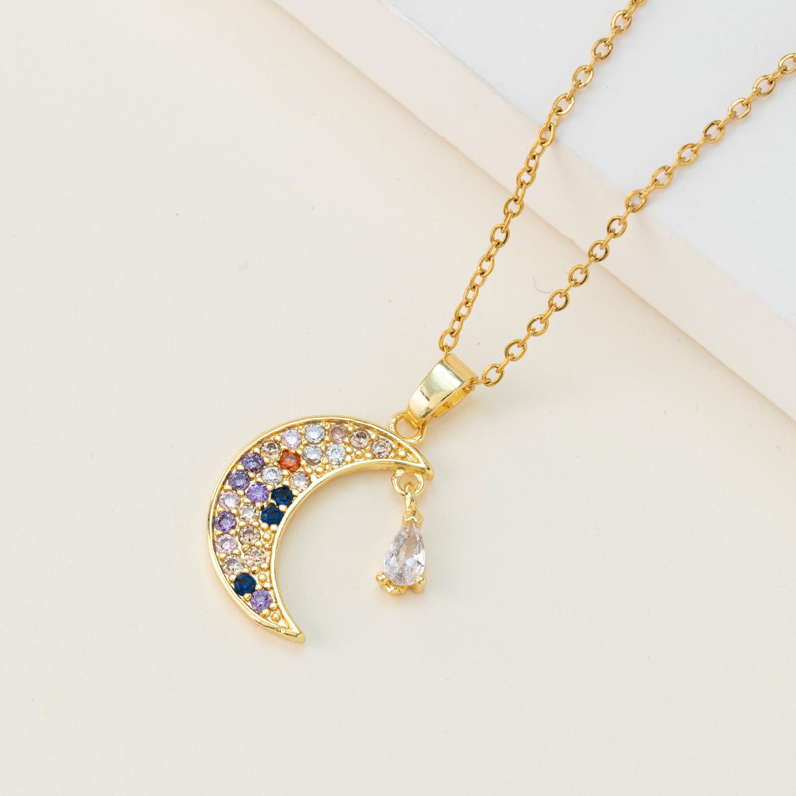 Wholesale diamond moon hollow light luxury clavicle necklace