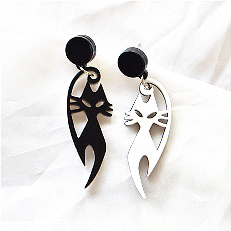Wholesale Trendy Black White Cat Acrylic Earrings Handmade Fashion Accessory for Boutique Resale