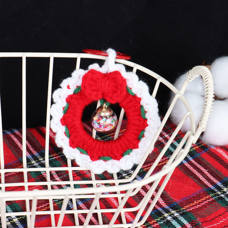 Wholesale Christmas garland keychain pendant wool hand-crocheted  Keychains Accessories