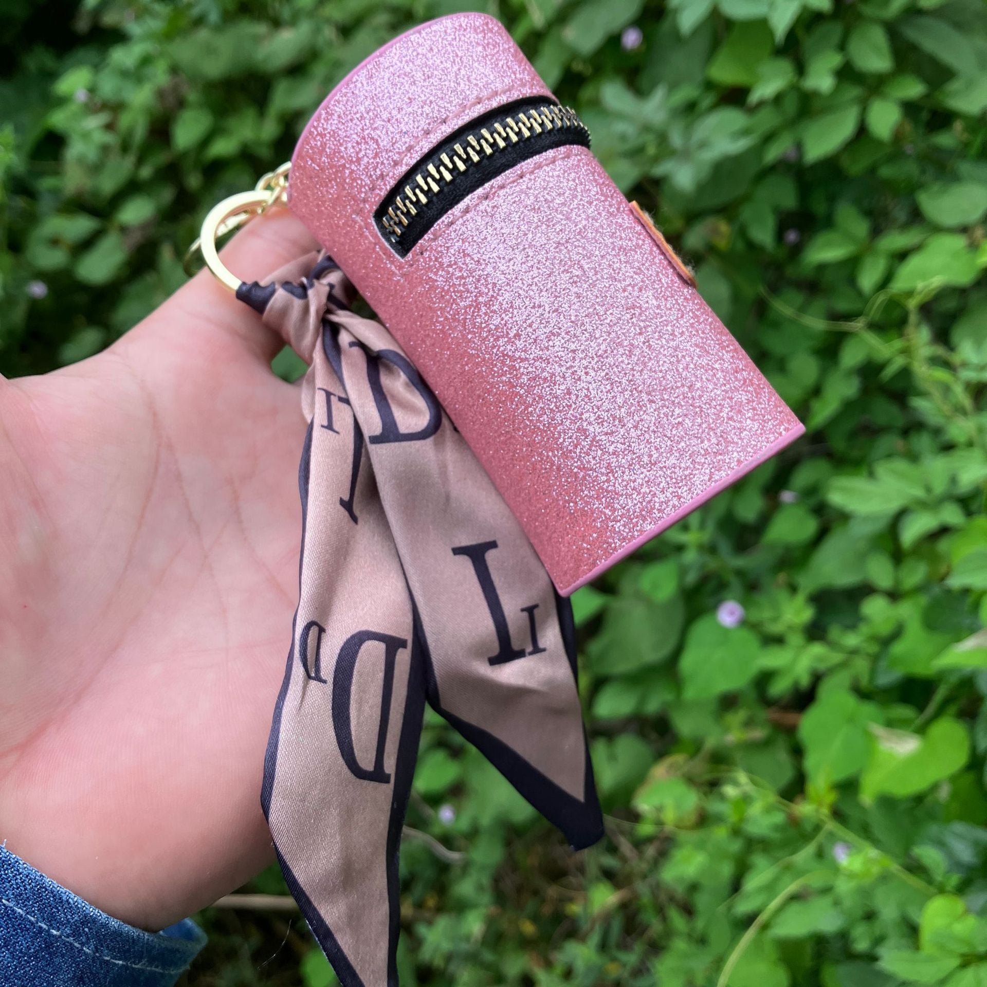 Wholesale PU Leather Retro Coin Purse Grass Green Bag Charm Pendant For Women Chic Everyday Accessory Boutique Resale