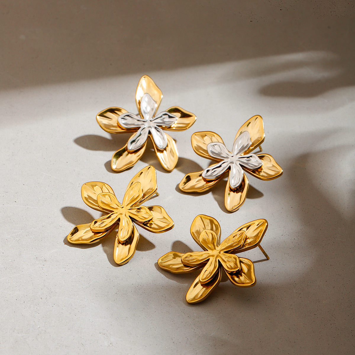 Wholesale  18K gold stainless steel hammered flower leaves up and down earrings