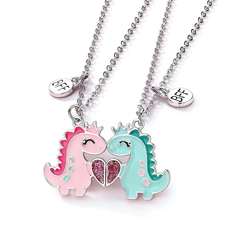Wholesale Cartoon Heart BFF Magnetic Pendant Necklace For Women Stylish Gold Tone Zinc Alloy Boutique Resale Jewelry Accessory