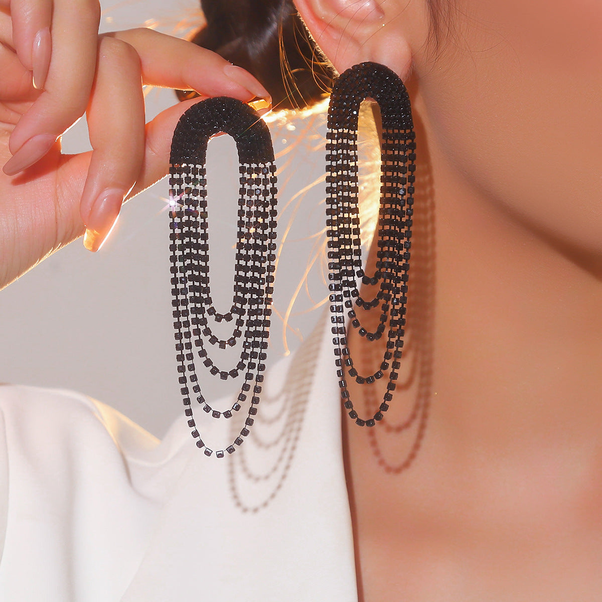 Wholesale  Luxury Shiny Rhinestone Long Earrings