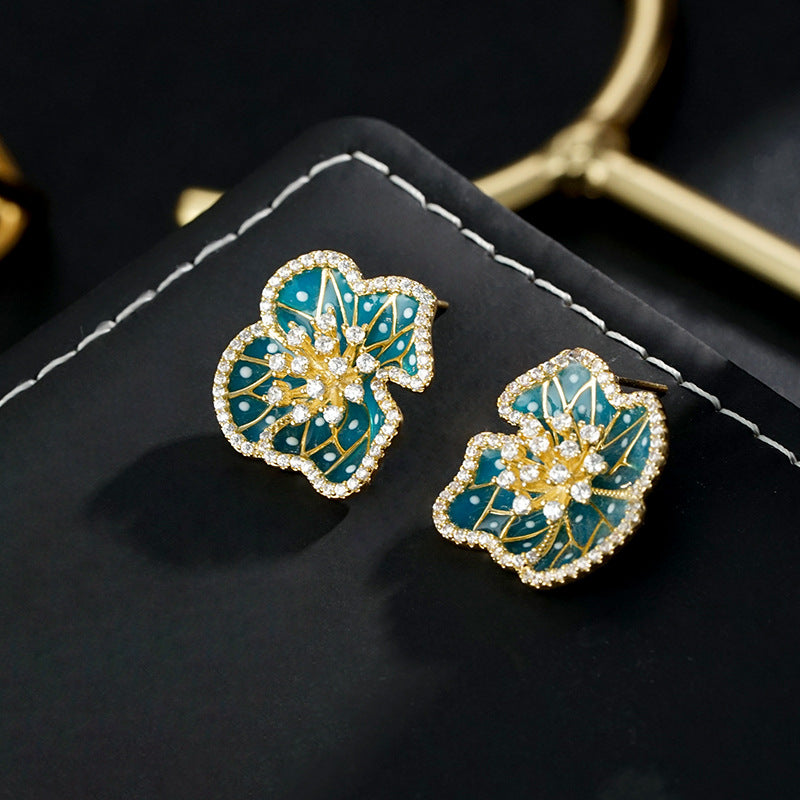 Wholesale Lotus National Style Flower Earrings