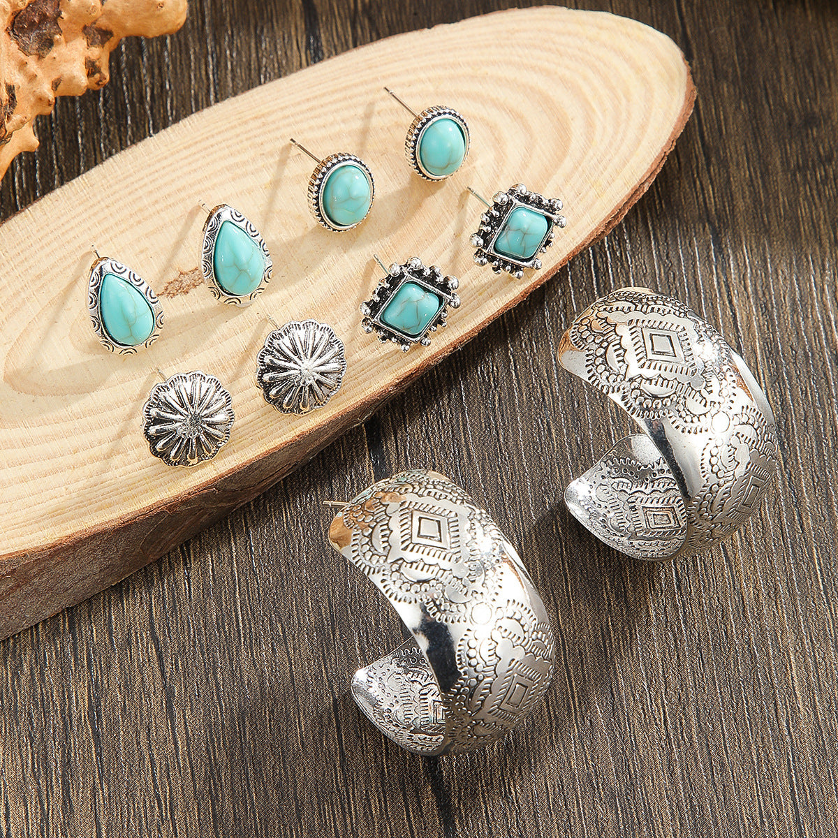 Wholesale  Retro 5 Pair Silver Turquoise Stone Decoration Fashion Round Bead Flower Earrings