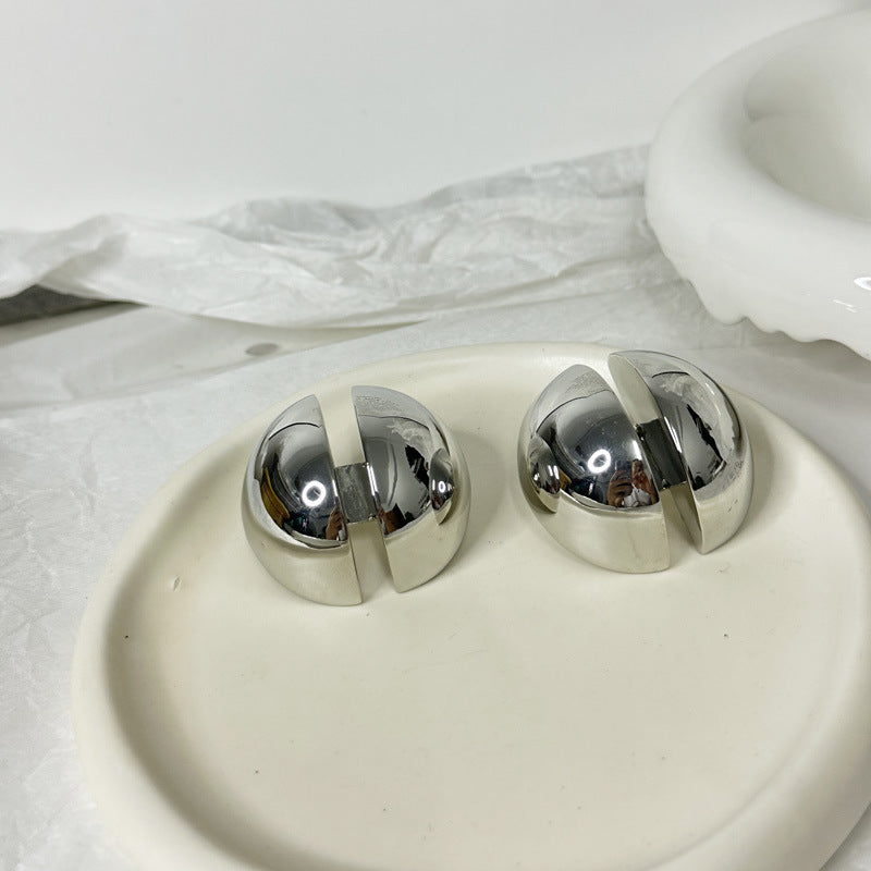 Wholesale retro luxury  split ball glossy earrings