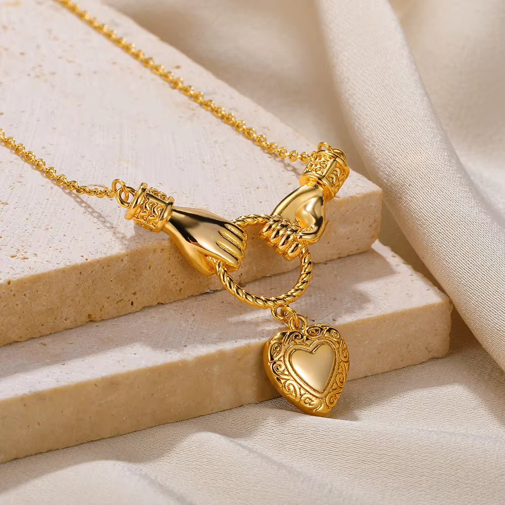 Wholesale  Stainless steel Plated 18K Gold Hand Pendant Blue Zircon  Clavicle Chain