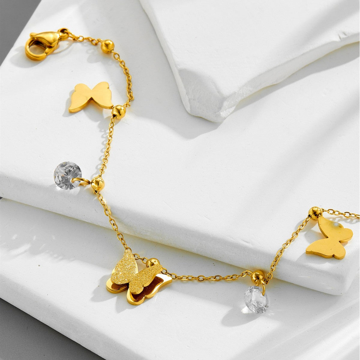 Wholesale frosted three-dimensional butterfly zircon bracelet