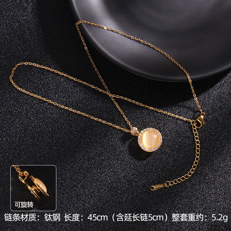 Wholesale Zircon Rotating Four Leaf Clover Flower Pendant Titanium Steel Necklace ACC-NE-Rongc006