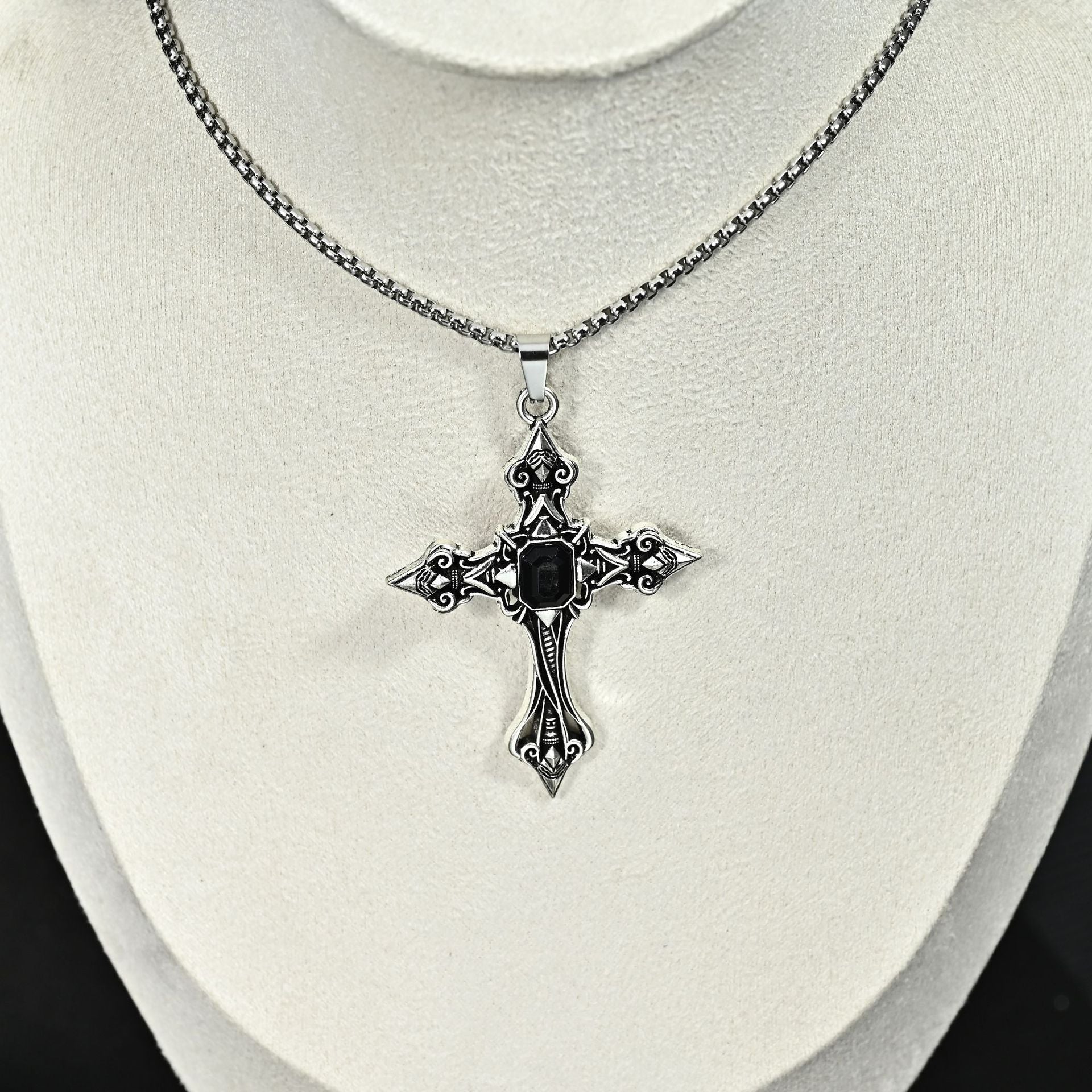 Wholesale Retro Vintage Cross Pendant Necklace For Men Stainless Steel Long Chain Chic Fashion Jewelry Accessory Gift
