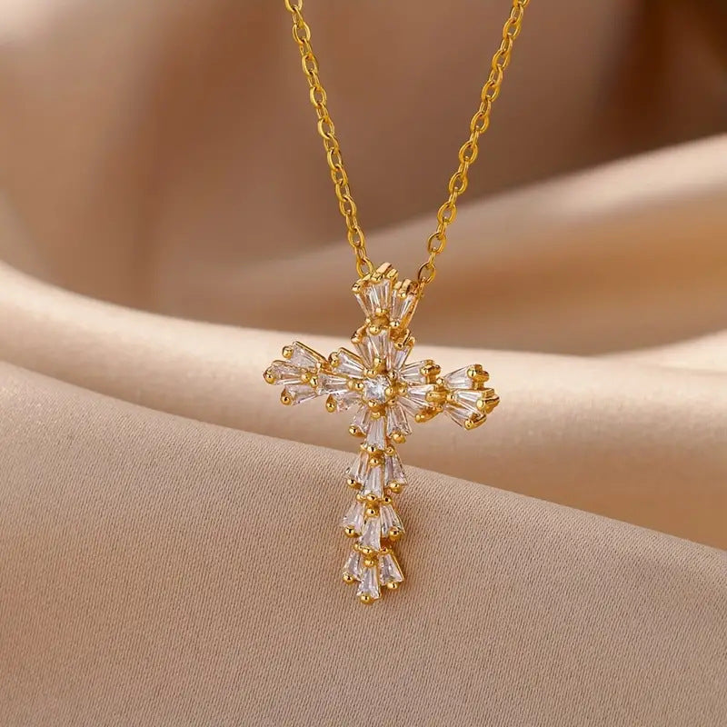 Wholesale Copper Zircon Cross Pendant Necklace for Women,  Gold and White,  Fashion Jewelry Gift
