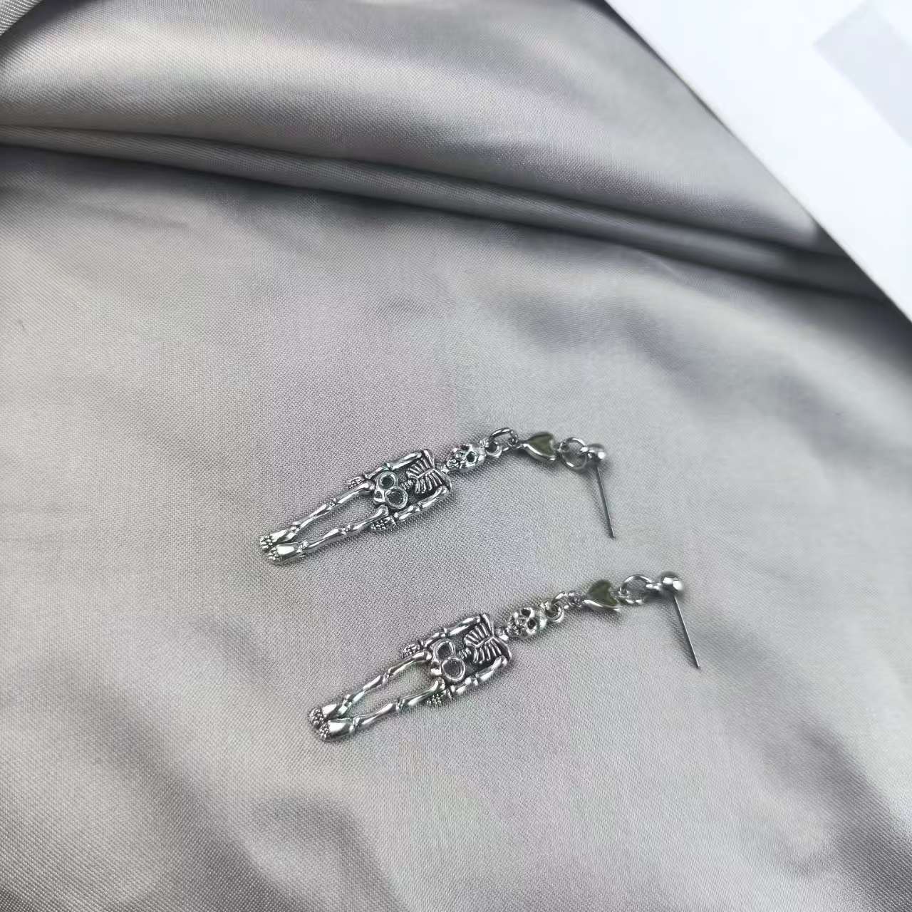 Wholesale Funny Gothic Skull Drop Earrings Retro Zinc Alloy Jewelry For  Party And Everyday Wear