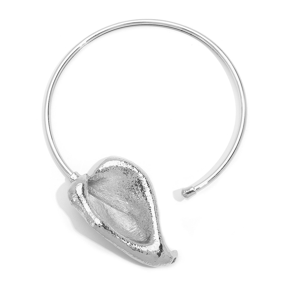 Wholesale  Leaves Three-dimensional Metal  Collar Light Luxury Retro Necklace