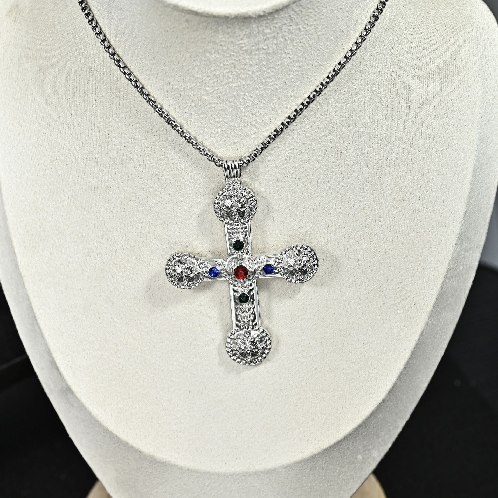 Wholesale Retro Vintage Cross Pendant Necklace For Men Stainless Steel Long Chain Chic Fashion Jewelry Accessory Gift