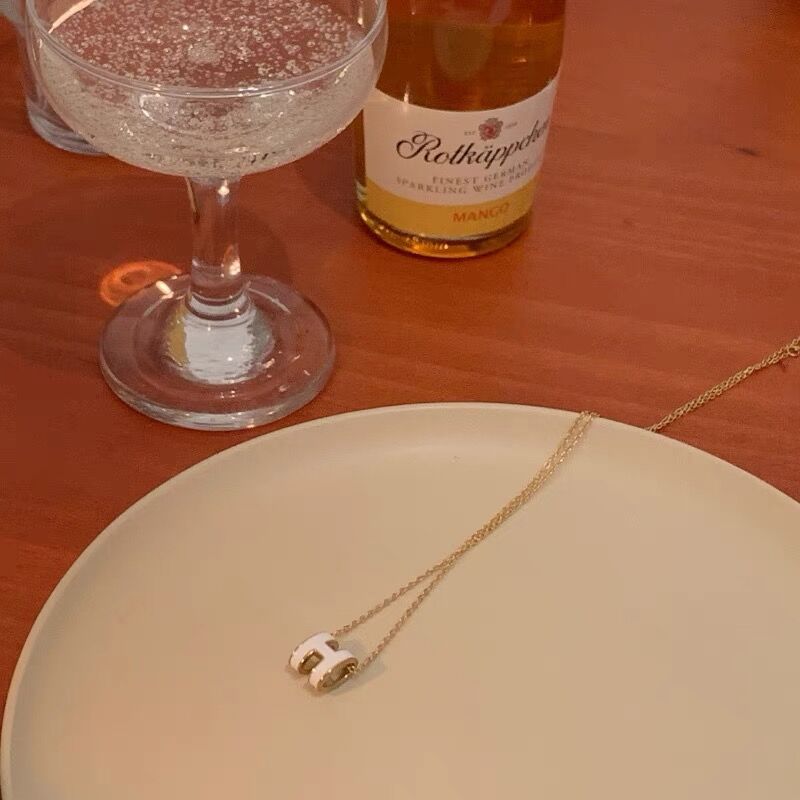 Wholesale Alloy H letter oil drop necklace