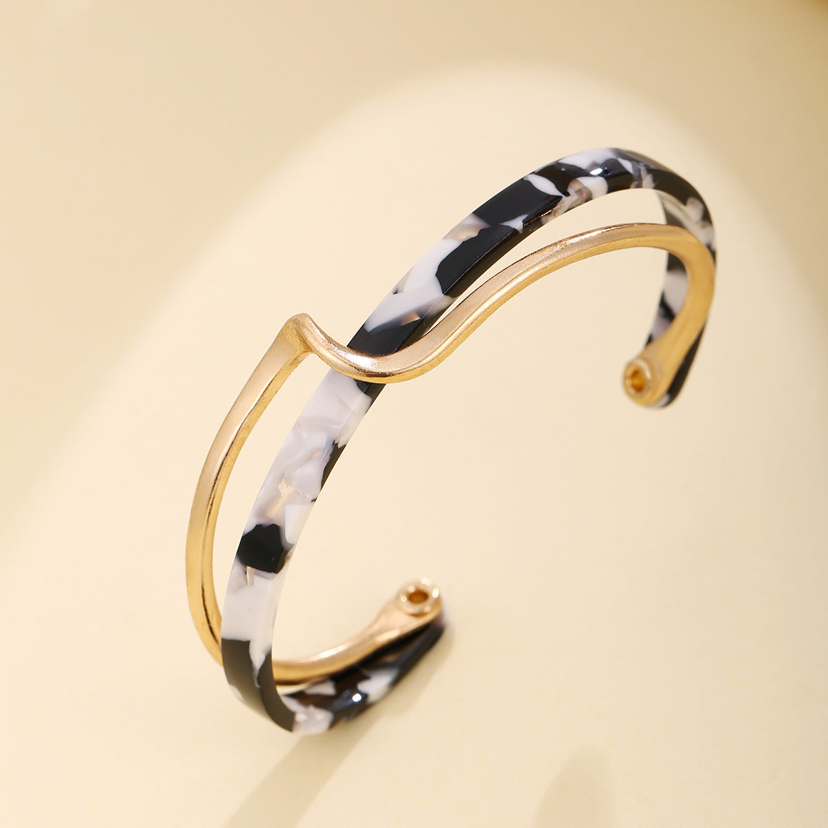 Wholesale Chic Double Layer Hollow Geometric Open Bangle Bracelet For Women Metal Jewelry Gift Boutique Resale