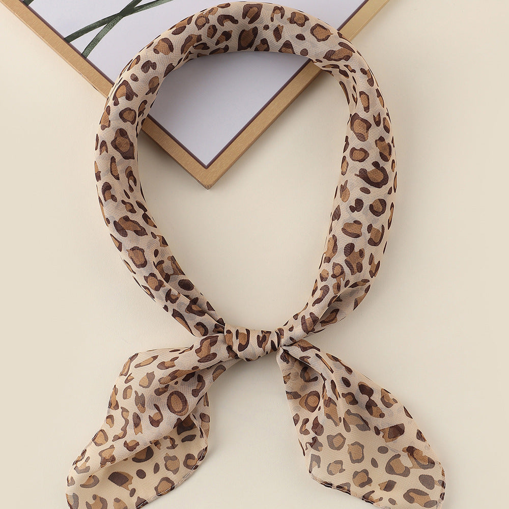 Wholesale Leopard print large square scarf