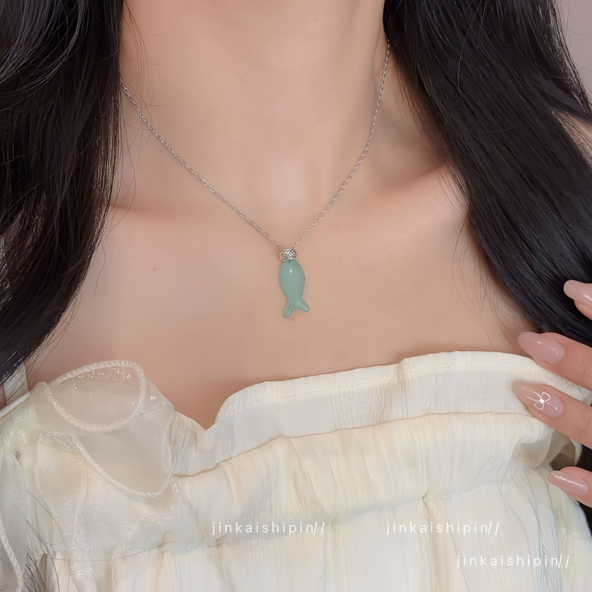 Wholesale Blue cute fish necklace
