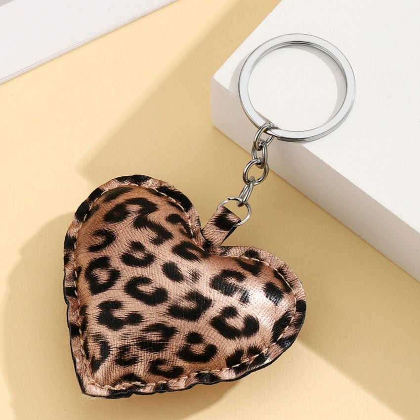 Wholesale Pu Leopard Print Heart Keychain Peach Heart Car Pendant Bag Pendant Accessories