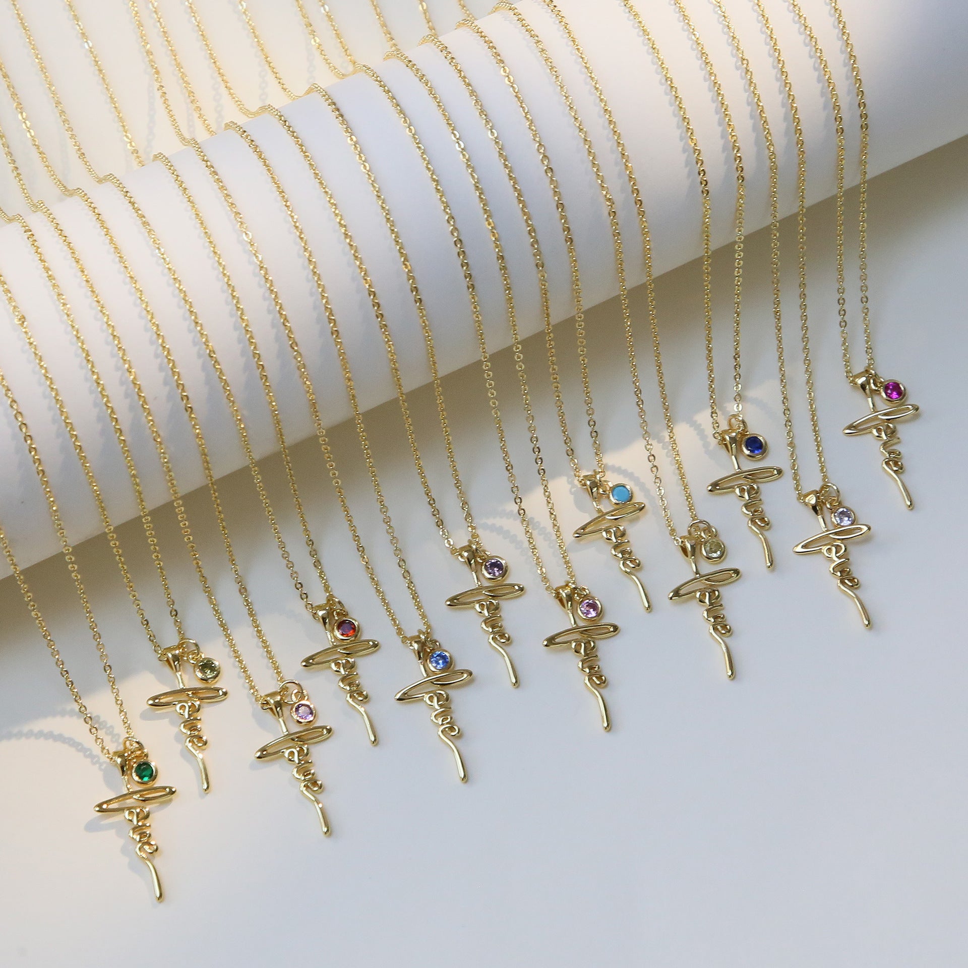 Wholesale Love Color Small Round Stone December Birthstone Pendant Necklace