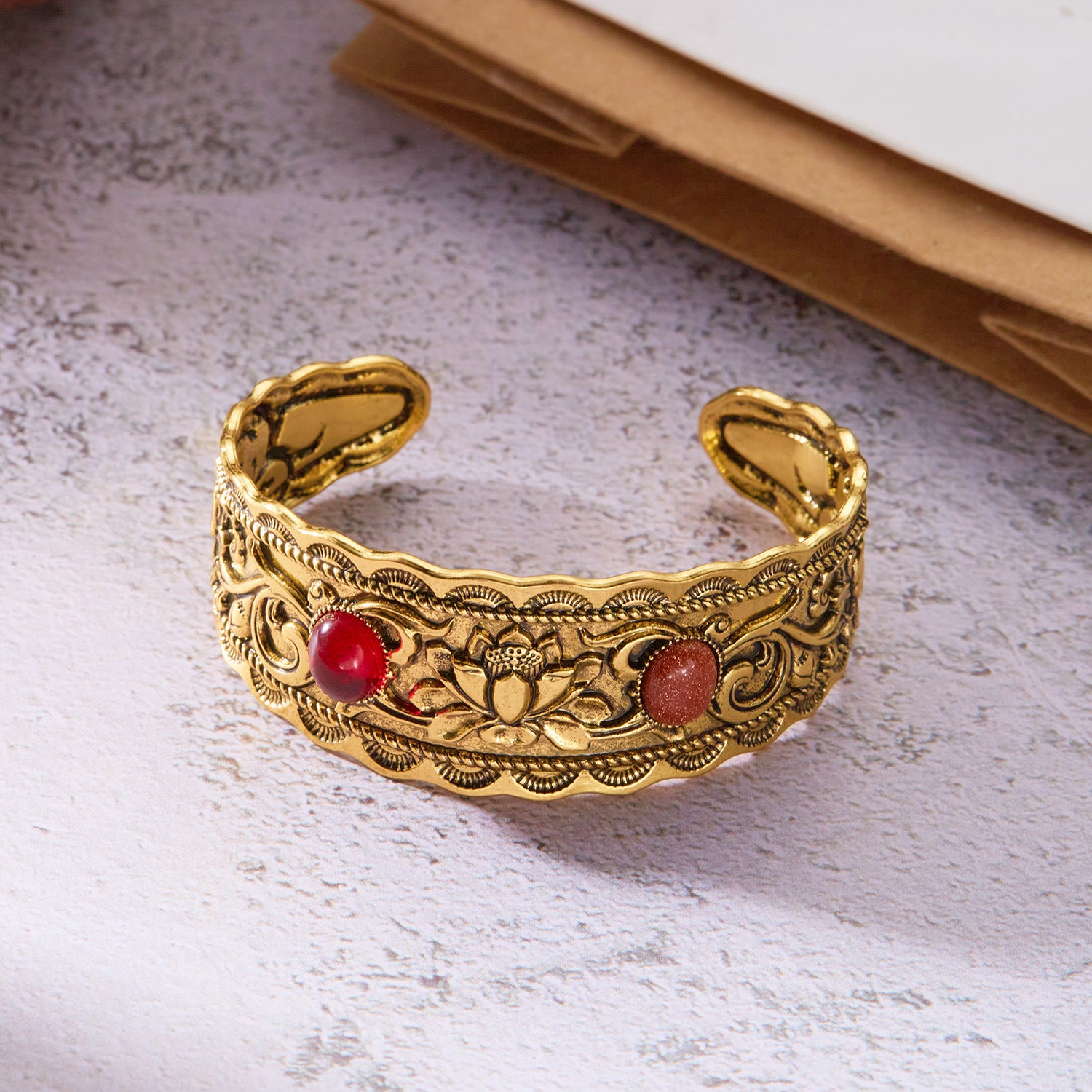 Wholesale oval turquoise bracelet  retro two-color leaf bracelet