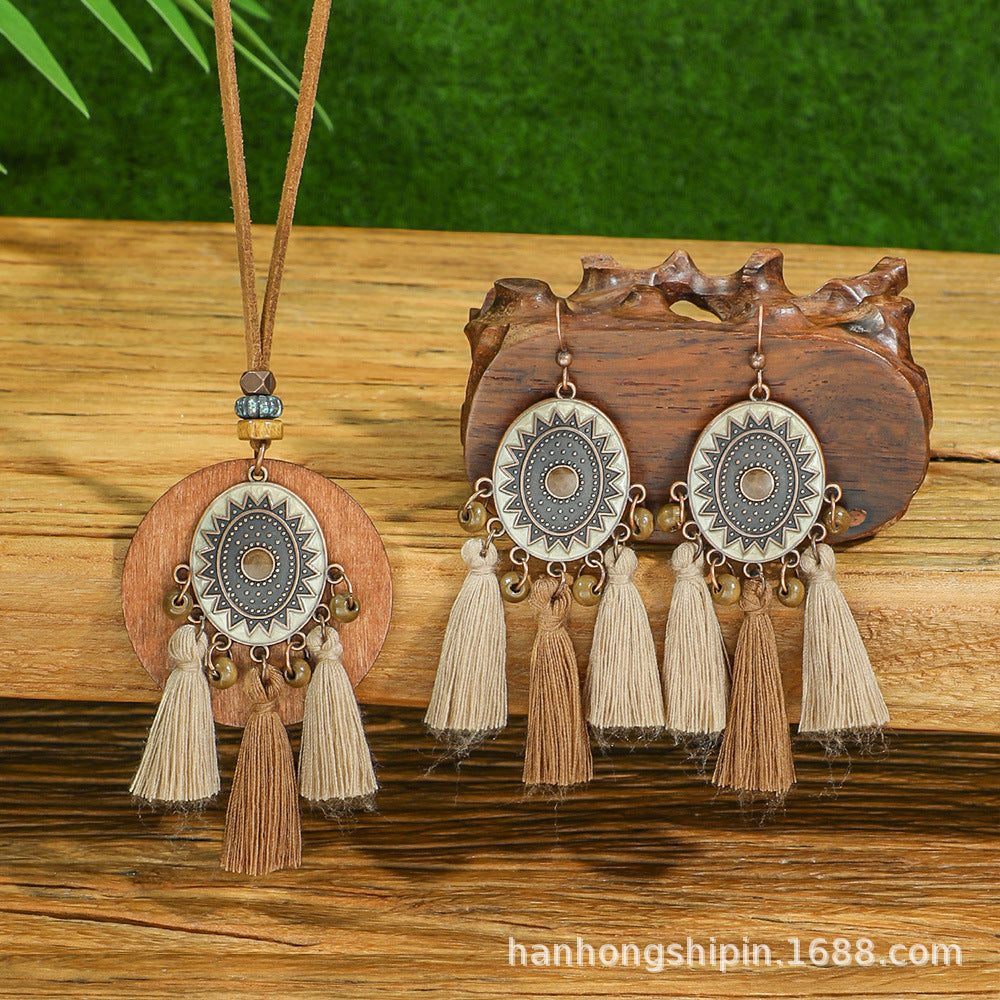 Wholesale Alloy Bohemian Handmade Braided Tassel Earrings Retro Ethnic Style Fashion Accessory