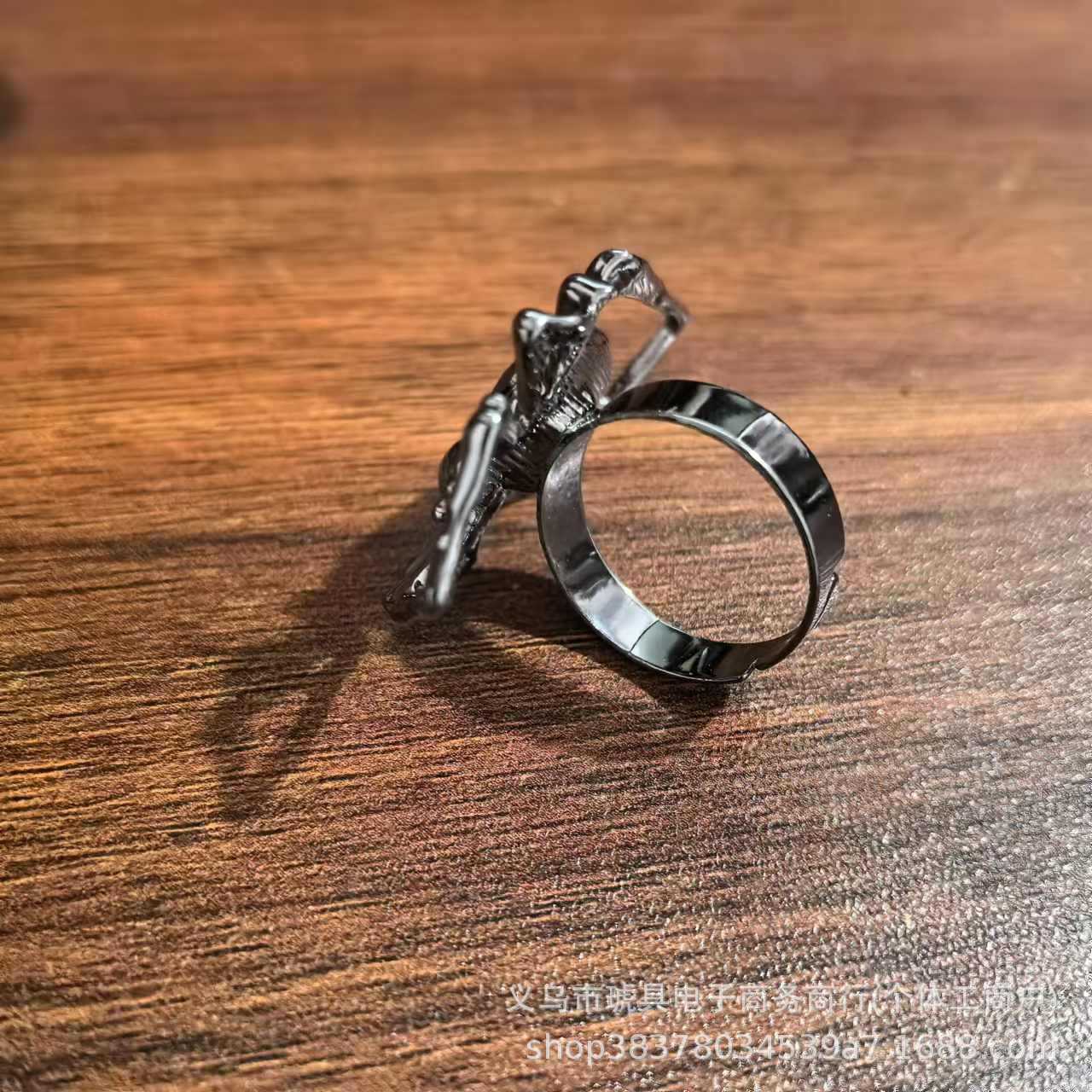 Wholesale Zinc Alloy  Ring Retro Hollow Gemstone  Fashion Jewelry
