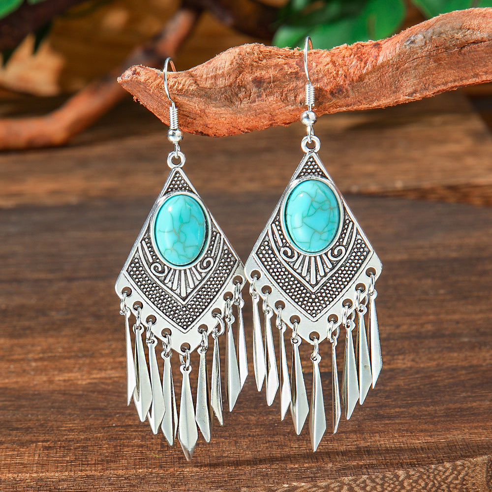 Wholesale Retro Palace Style Geometric Hollow Tassel Earring Set - Trendy Fashion Accessory for Everyday Wear