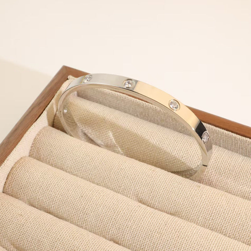 Wholesale Silver Titanium Steel Diamond Buckle Bracelet Fashion Accessory for Everyday Gift