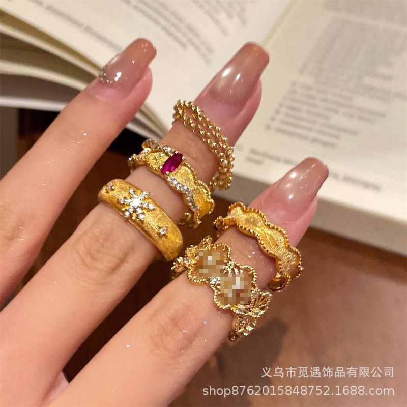 Wholesale Vintage Gold Brushed Lace Ring Adjustable Alloy Retro Style Fashion Accessory for Resale