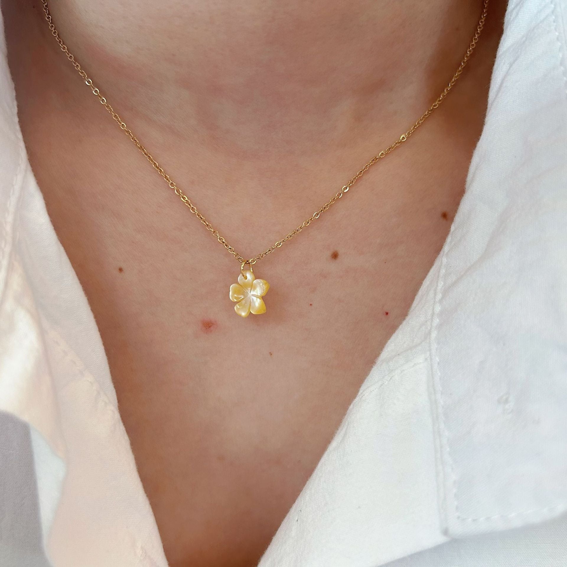 Wholesale Stainless steel natural stone beaded necklace shell handmade chain