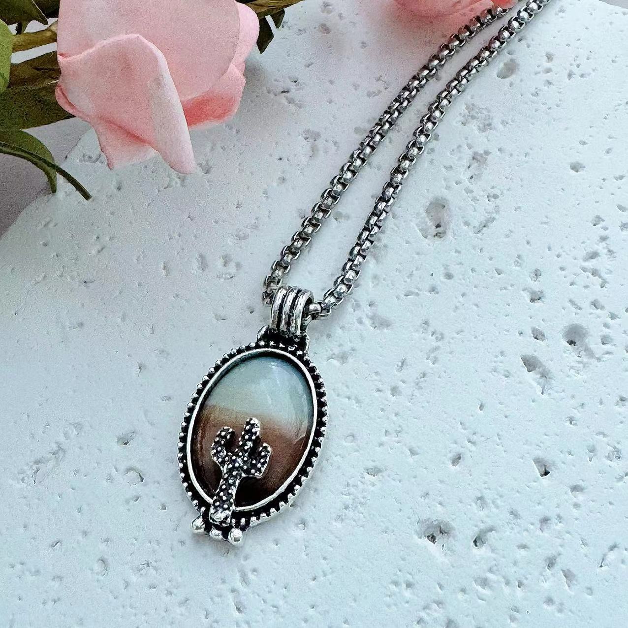 Wholesale Western Cactus Pendant Necklace - Retro Zinc Alloy Jewelry Accessory for Everyday