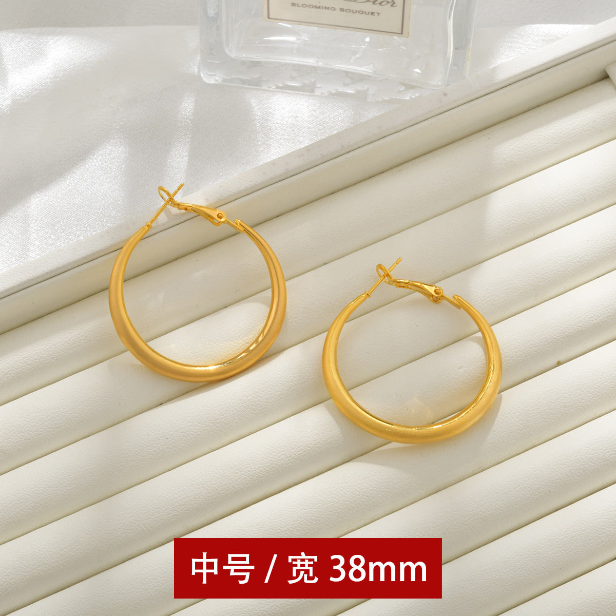 Wholesale  Exaggerated Hoop Earrings