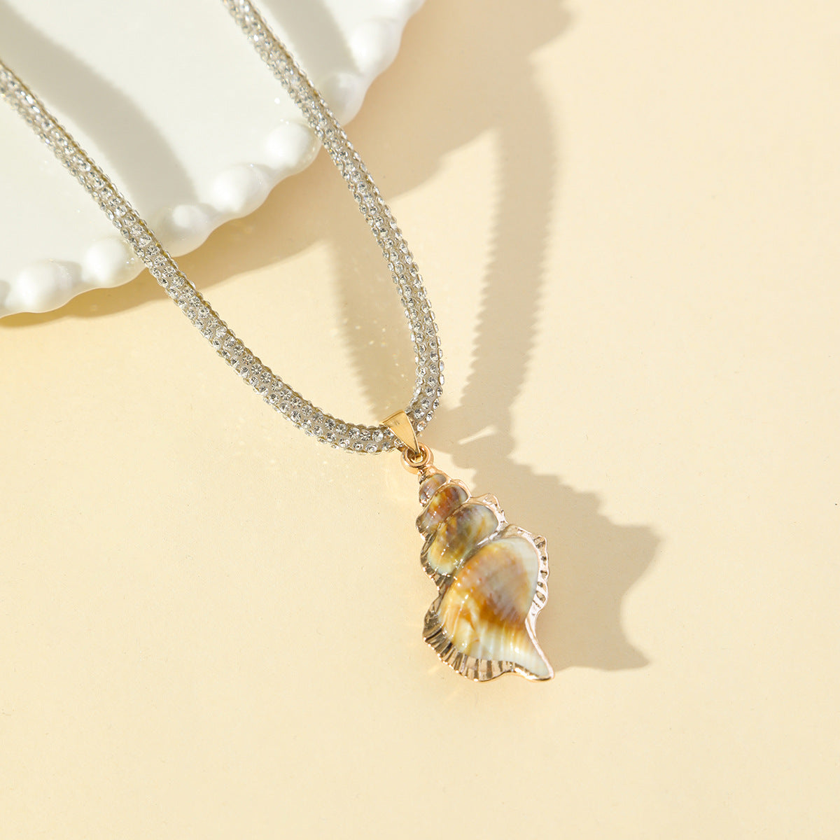 Wholesale Pendant Necklace Light Luxury  Shell Clavicle Chain