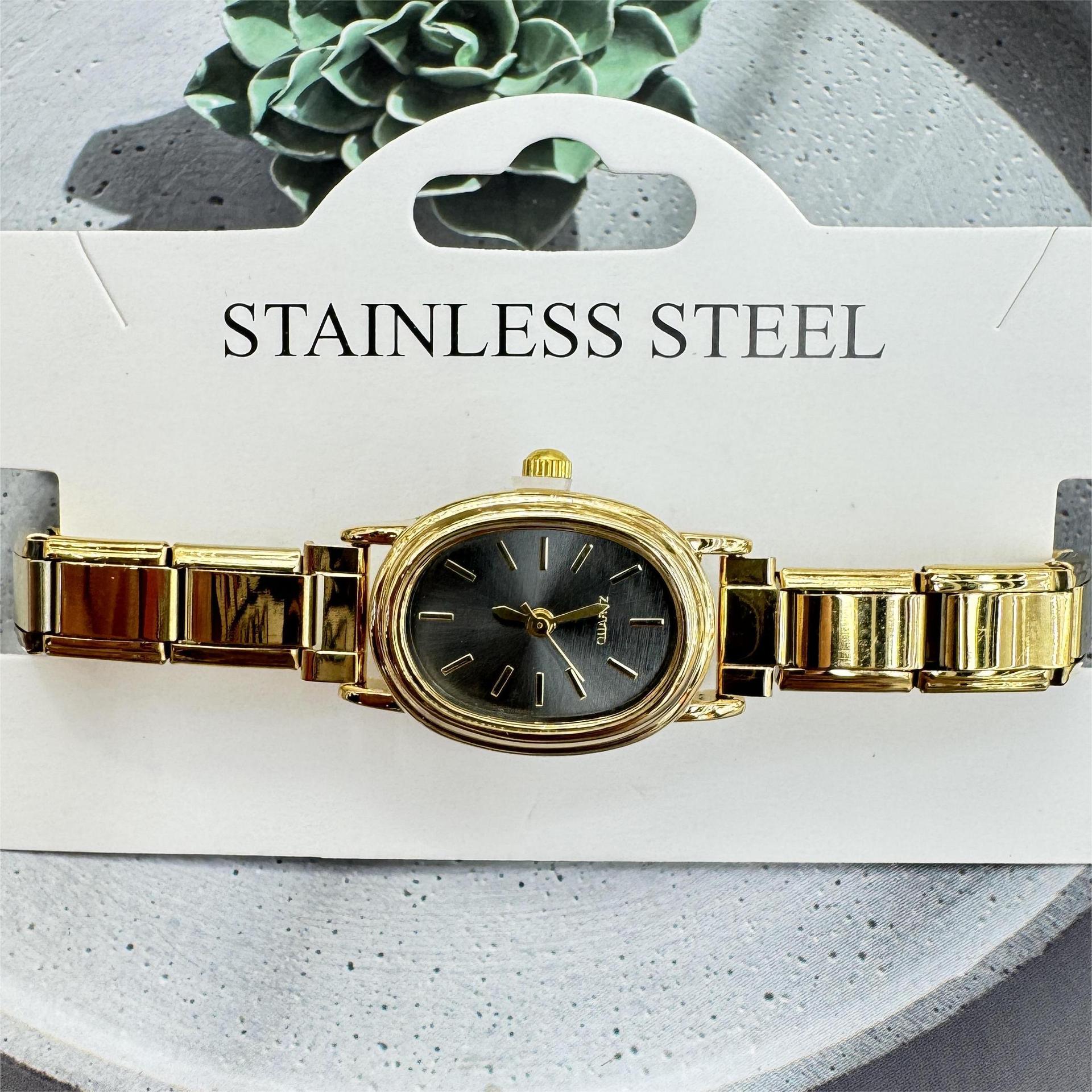 Wholesale Women' s Casual  Stylish Quartz Watch with Printed Cherry  Strawberry Design — DIY Modular Strap