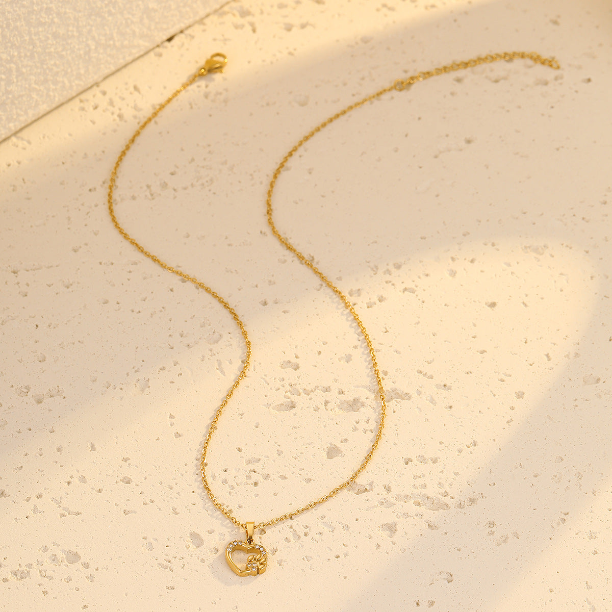 Wholesale Stainless steel heart necklace plated with 18k gold