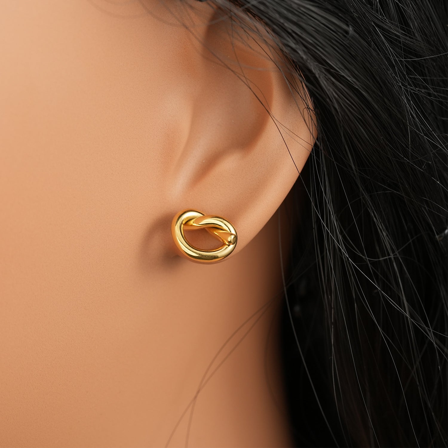 Wholesale Heart-shaped Earrings Style 18K Gold Stainless Steel Love Earrings