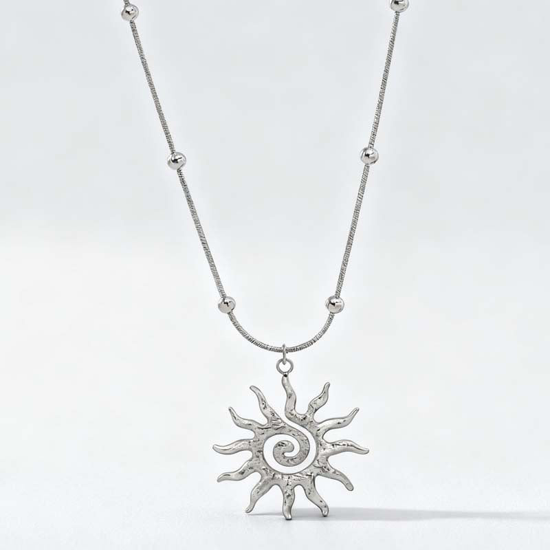 Wholesale Zinc Alloy Gold Hollow Sun Pendant Necklace Electroplated Finish Fashion Accessory Women Party Gift