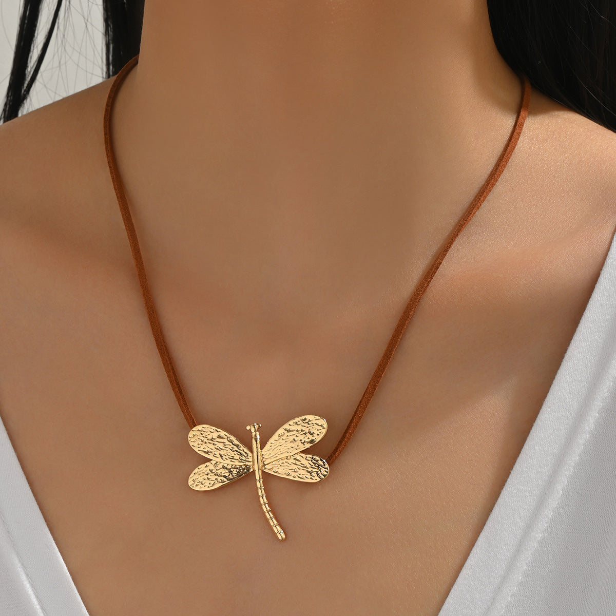 Wholesale  alloy gold-plated 3D dragonfly pendant necklace