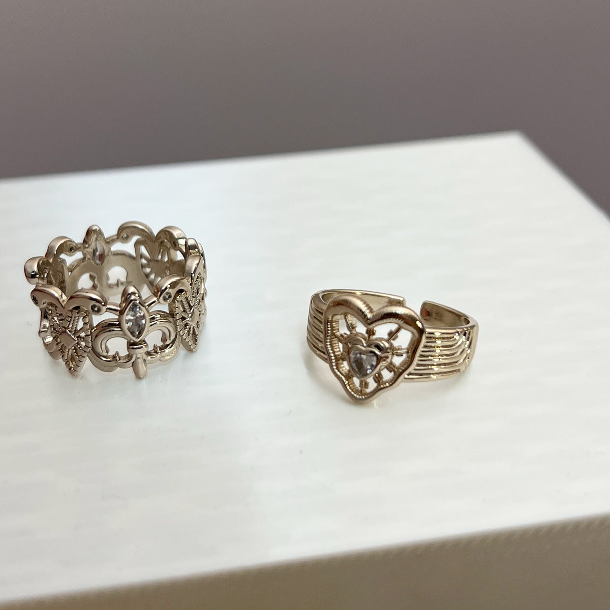 Wholesale Vintage Hollow Heart Ring Adjustable Coffee Gold Copper Fashion Jewelry Accessory
